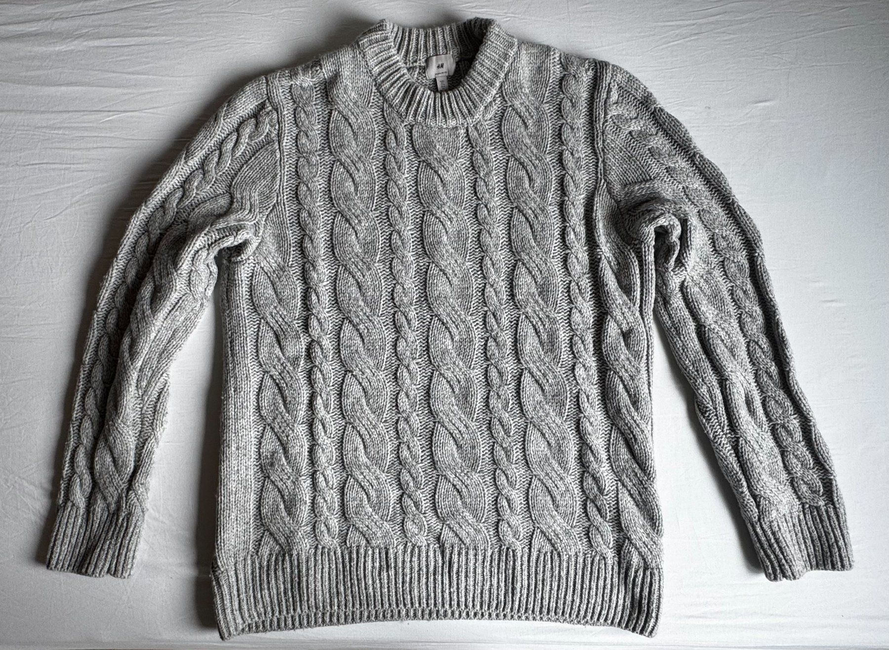 H&M Maglioni & Felpe: H&M Kabelstrick Pullover, primär aus Wolle – Usato da Vilters venduto da Sidsel_M