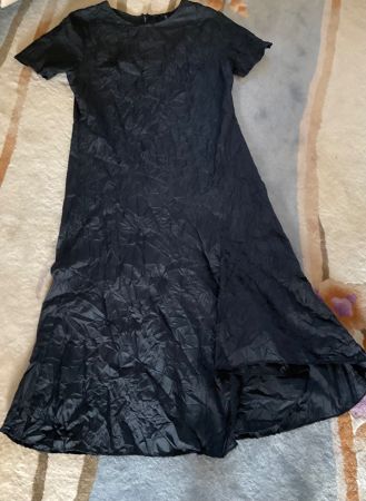 Sublime robe noire tissu froissé du designer GERSHON BRAM, M