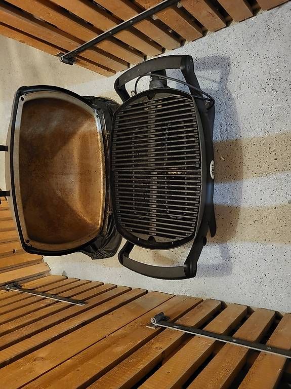 Weber Griglie: Barbecue Weber électrique – Usato da Carouge GE venduto da pat_9j5k