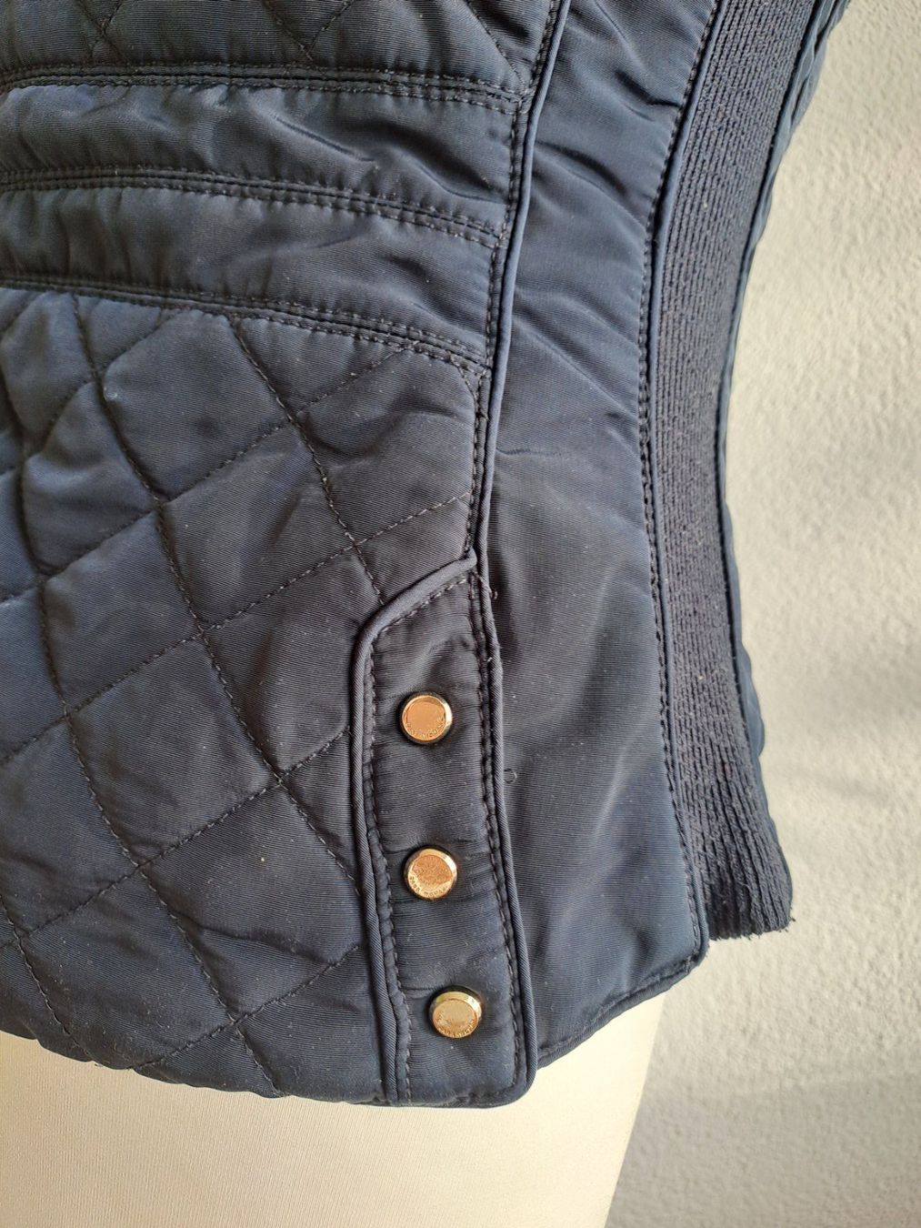 Zara Gilet & Giacche senza maniche: Damen-Gilet Zara S – Usato da Volketswil venduto da ronbons 6