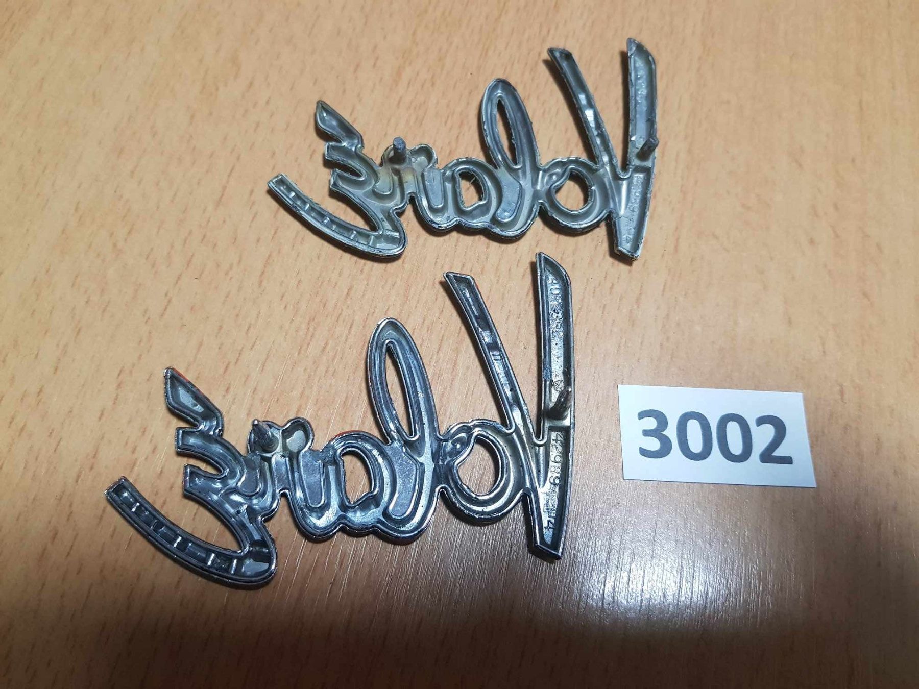 Tutti pezzi di ricambio auto: Emblem, Volare    2stk. – Usato da Niedergösgen venduto da usc_l8gm 1