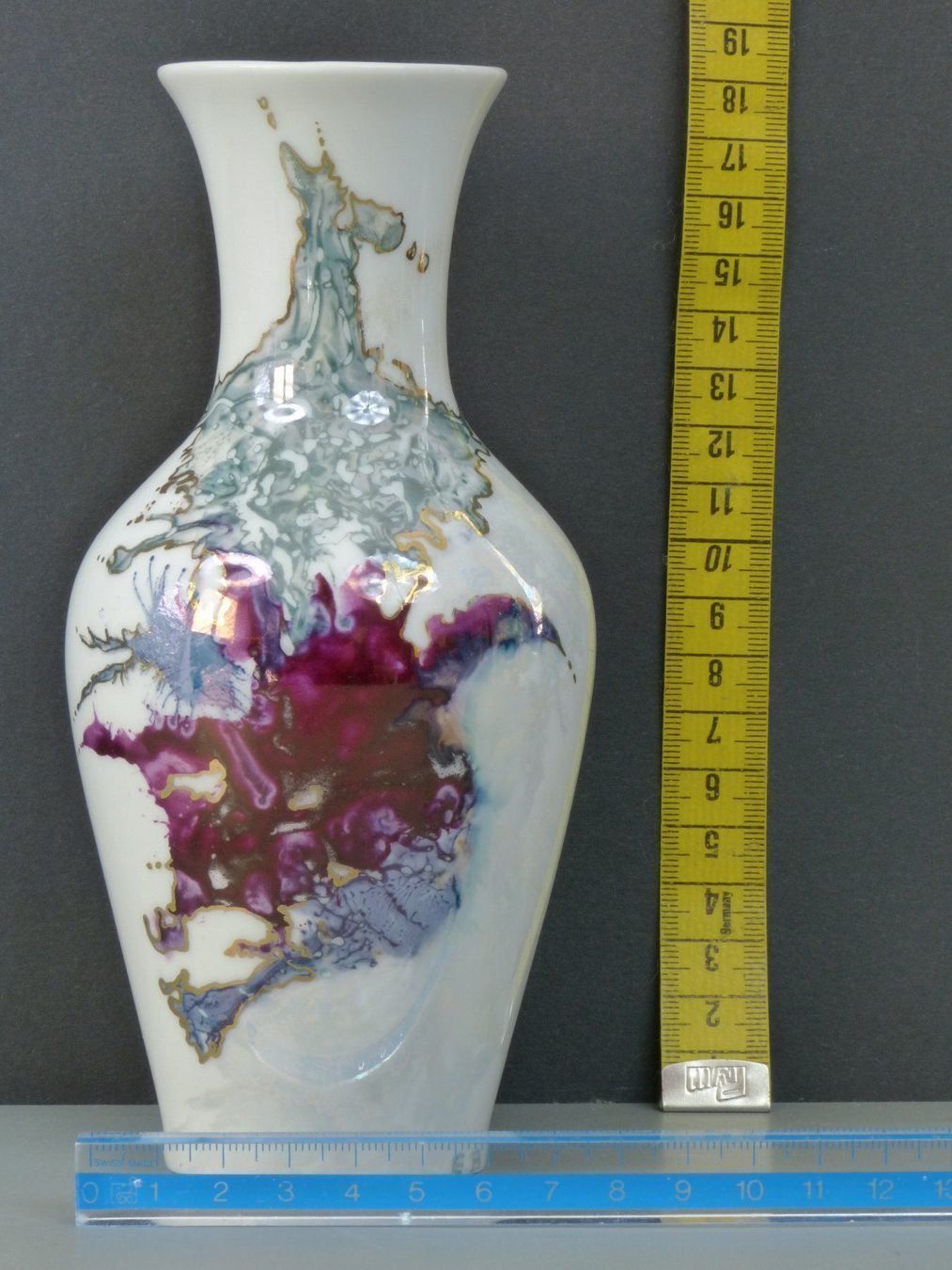 Vasen & Gefässe: Porzellanvase Handbemalt E.B. – Gebraucht aus Rheineck von amity 5
