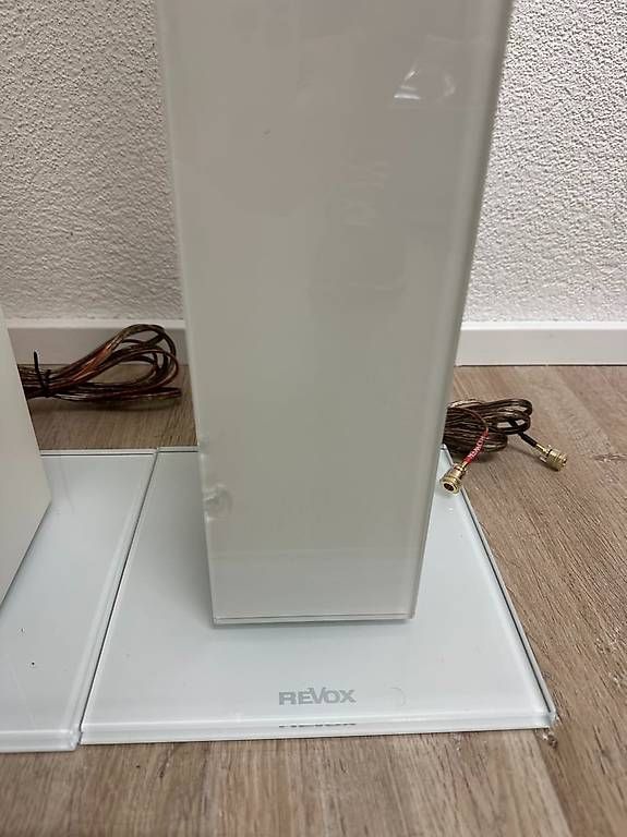 Revox Casse acustiche: Revox Column G70 Design Standlautsprecher Weiss – Usato da Obernau venduto da Arche_Noah_Brocki 3