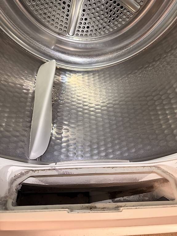 Bosch Asciugatrici: Bosch Wärmepumpen Tumbler – Usato da Kirchberg SG venduto da nimmzwei 3