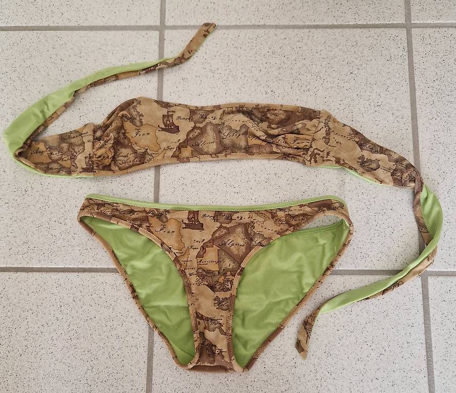 Costumi da bagno & Bikini: Costume da bagno Alviero Martini – Usato da Aurigeno venduto da dan_2xx2