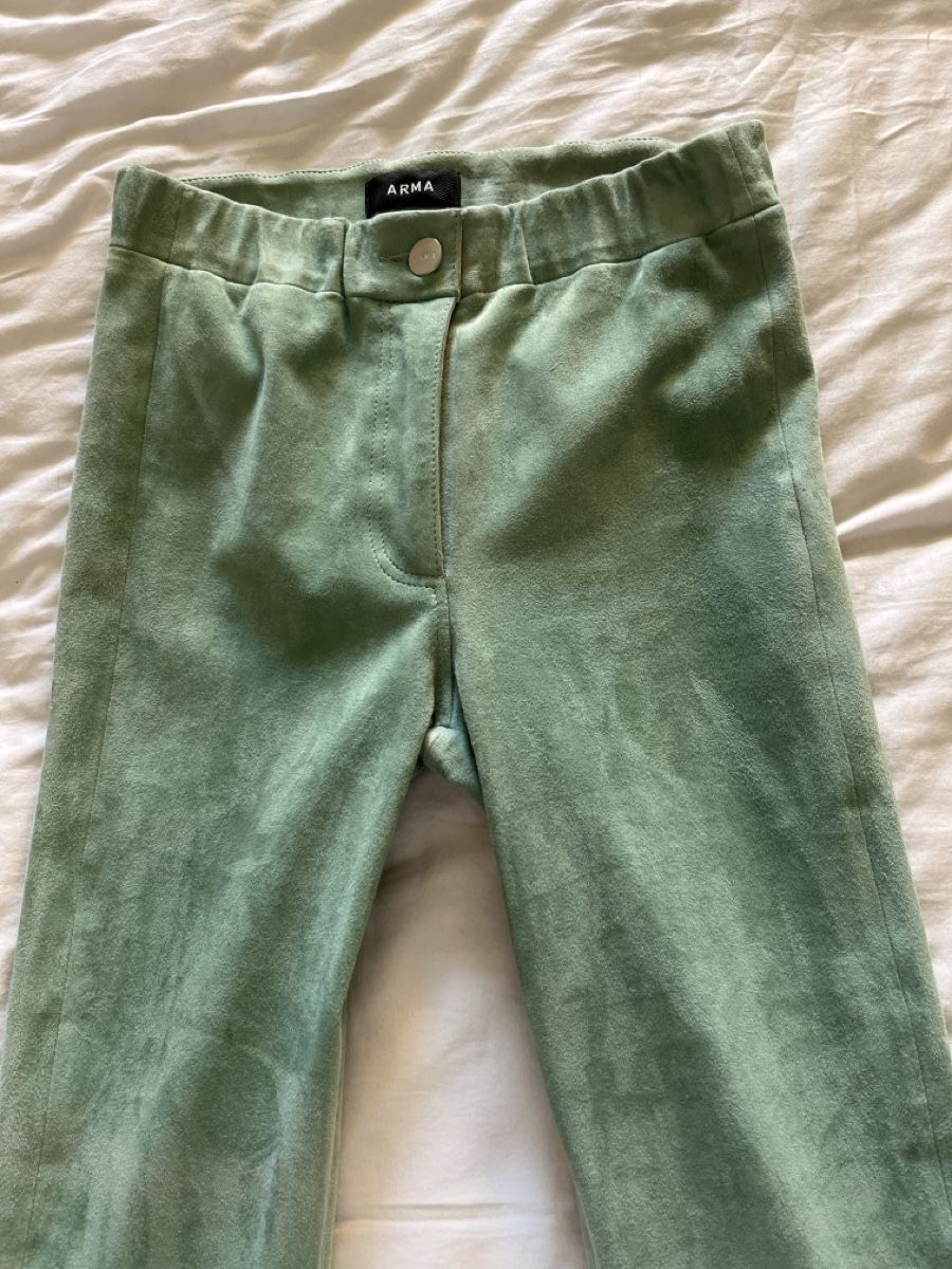 Pantaloni: Pantalon ARMA en daim vert pale, T 34  – Nuovo (secondo la descrizione) da Crans VS venduto da Vera3014