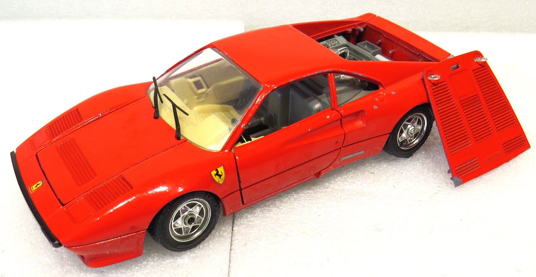 Ferrari Modellini d'auto: 1:24 Bburago Ferrari Schrottplatz – Difettoso da Ettingen venduto da Burago