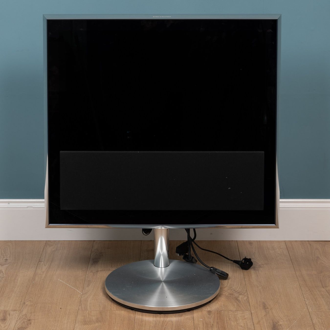 Bang & Olufsen Televisori: Bang & Olufsen BeoVision 10-32 TV – Usato da Luzern venduto da BeoPlayer