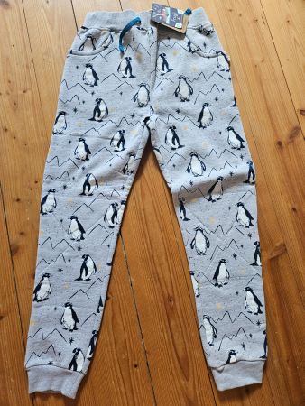 Neu warme, kuschlige Trainerhosen Frugi Pinguin 128/134