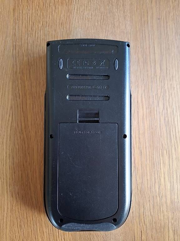 Calcolatrici tascabili: Calculatrice Ti-89 titanium voyage 200 – Usato da Vuadens venduto da luc_l7p7 1