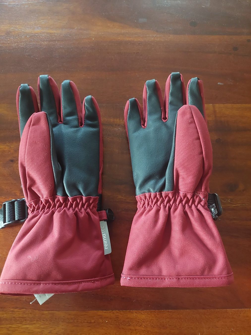 Reima Kinderhandschuhe: Reima Tec Fingerhandschuhe Grösse 4 Rot – Neu (gemäss Beschreibung) aus Beckenried von Havacola 1