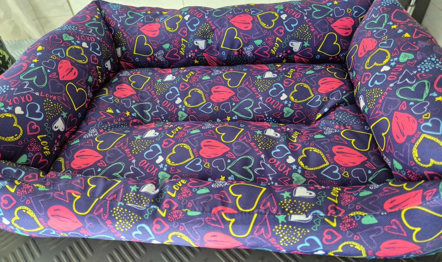 Cucce & Letti: Hundebett abwaschbar 43 x 56 cm – Usato da Oberbuchsiten venduto da hundesalon-nadja