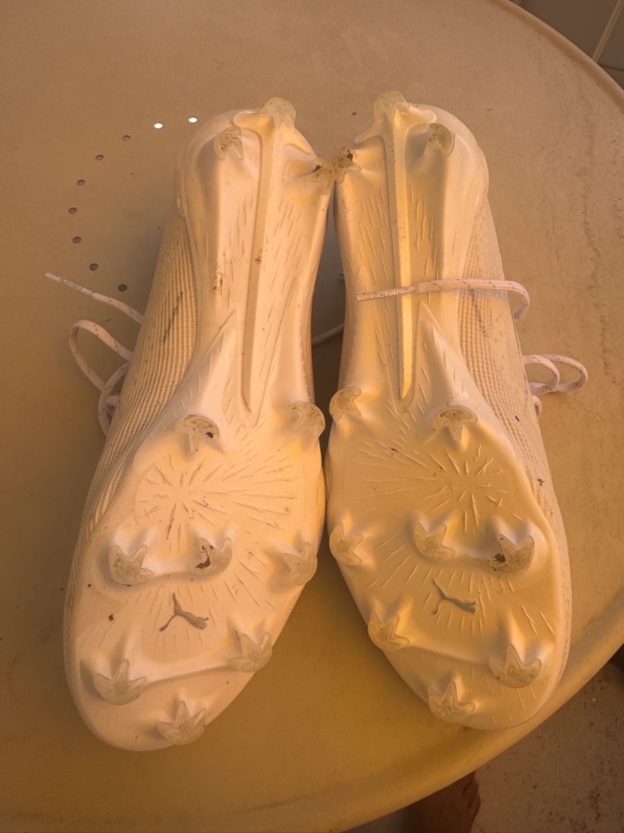 Puma Scarpe da uomo: PUMA Ultra 5 Ultimate FG – Usato da Ostermundigen venduto da DKT 1