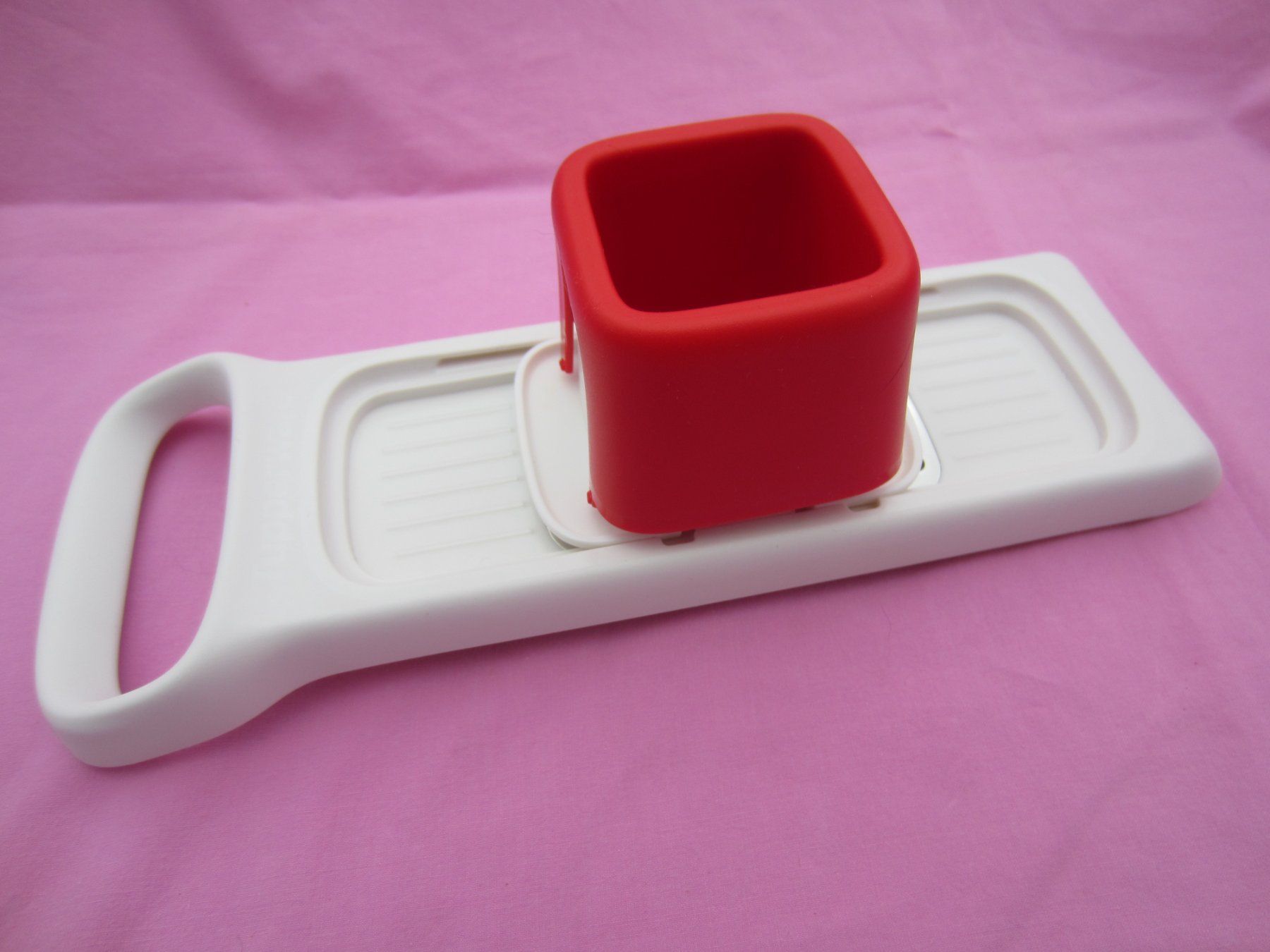 Tupperware Elettrodomestici da cucina: TUPPERWARE Speedy Mando Reibe Neuwertig – Nuovo (secondo la descrizione) da Sursee venduto da Tschiger 2