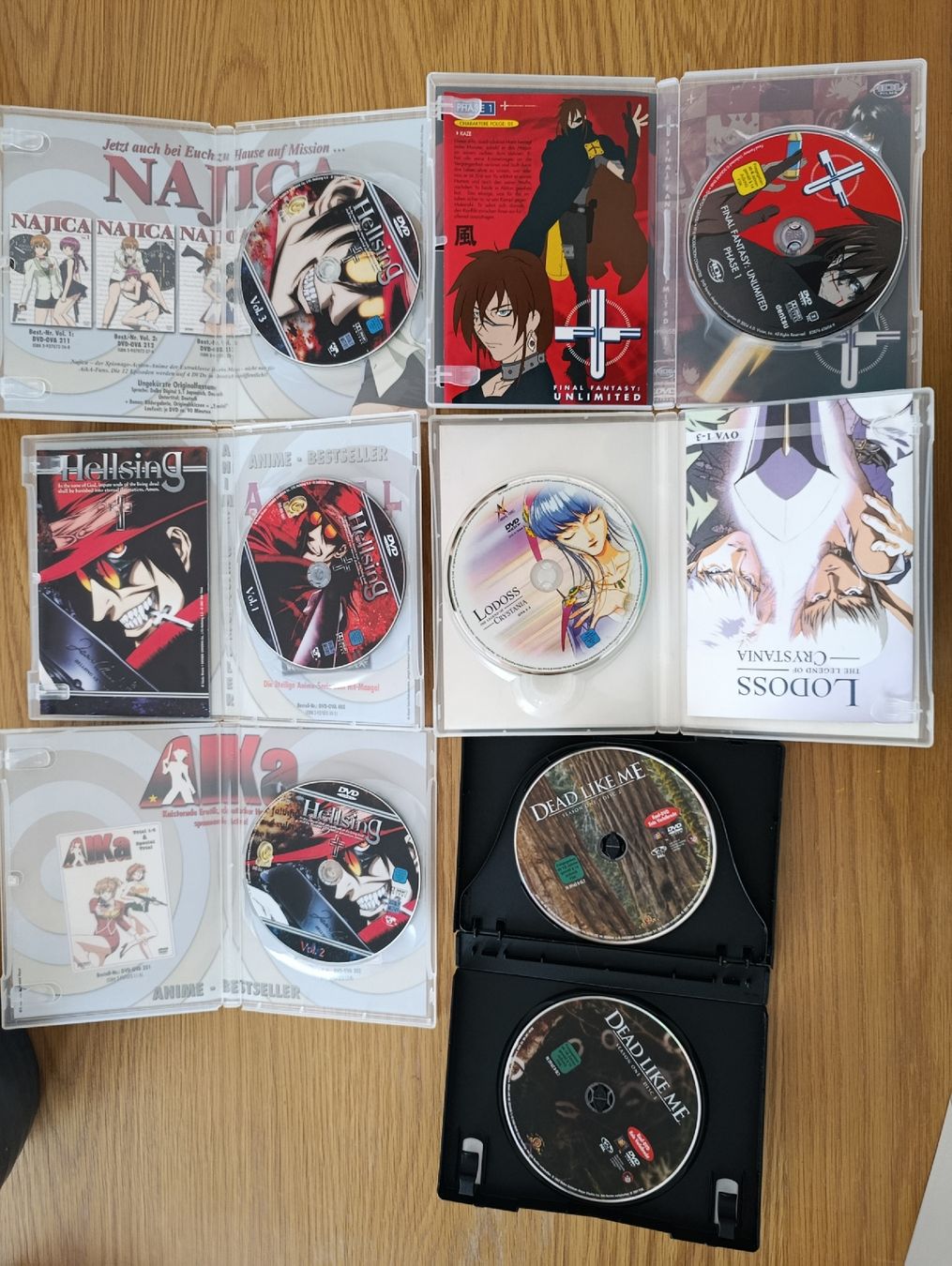 Tutti i DVDs: 6 DVDs, Anime: Hellsing, Lodoss, Final Fantasy – Usato da Wil SG venduto da Donaldus 2