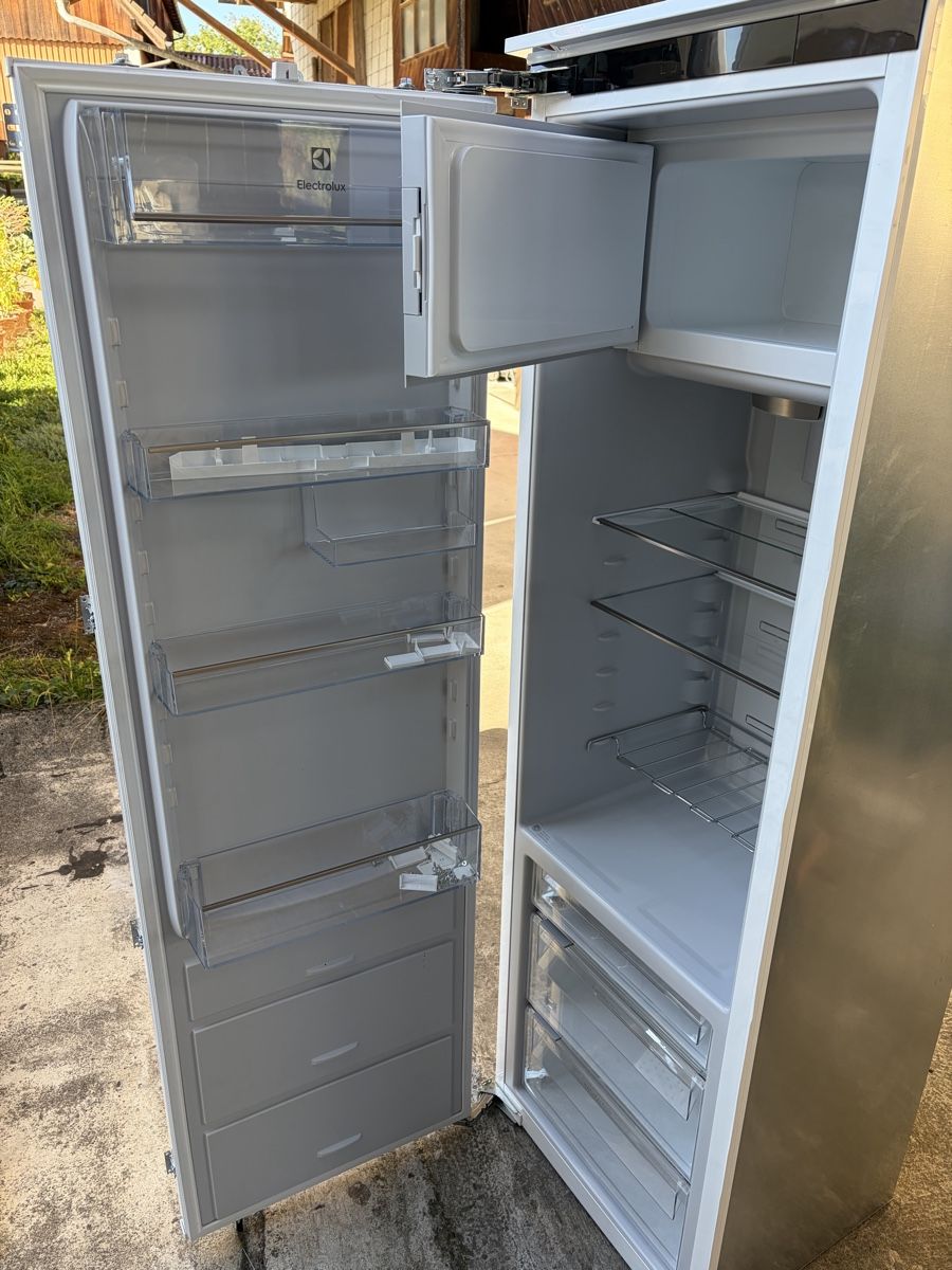 Kühlschrank: Neuer Electrolux Kühlschrank Schnäppchen – Neu (gemäss Beschreibung) aus Andwil TG von sirknollte 4