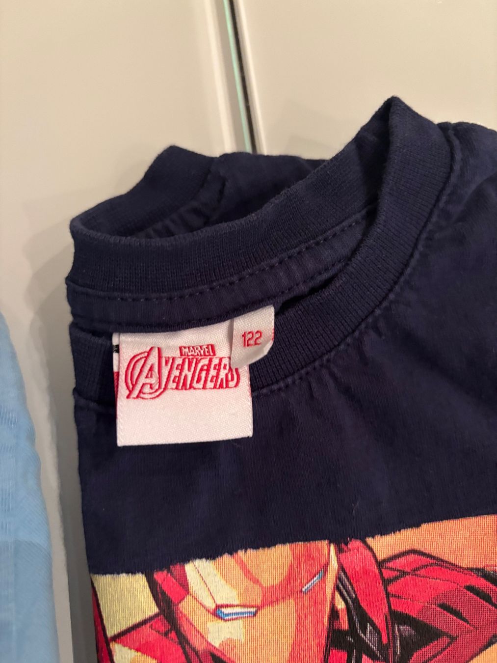 Hemden, T-Shirts & Polos: T-Shirt Trio Junge Grösse 122 – Gebraucht aus Zollikon von d_grabher 2
