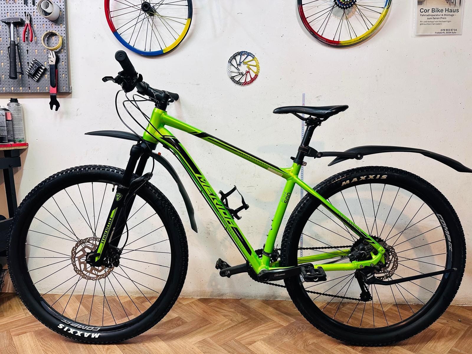 kinderfahrrad ab 100 cm KigerNee 14 Zoll, Kinder Fahrrad für Jungen und Mädchen mit Stützrädern und Duales Bremssystem, Höhenverstellbares Kinderfahrrad 3-6 Jahre für Schulung, Outdoor Reiten Sport & Freizeit WOKK Holz Fahrrad Wandhalterung Added*Nov23 Color:Camo Black