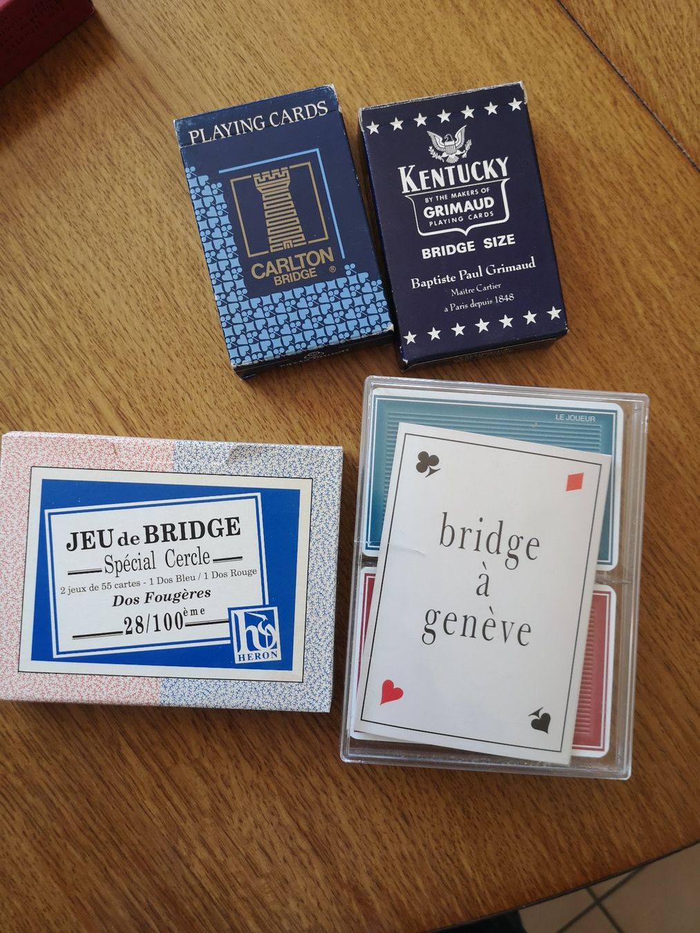 Spiele: lot de jeux de cartes – Gebraucht aus Genève von omsila 7