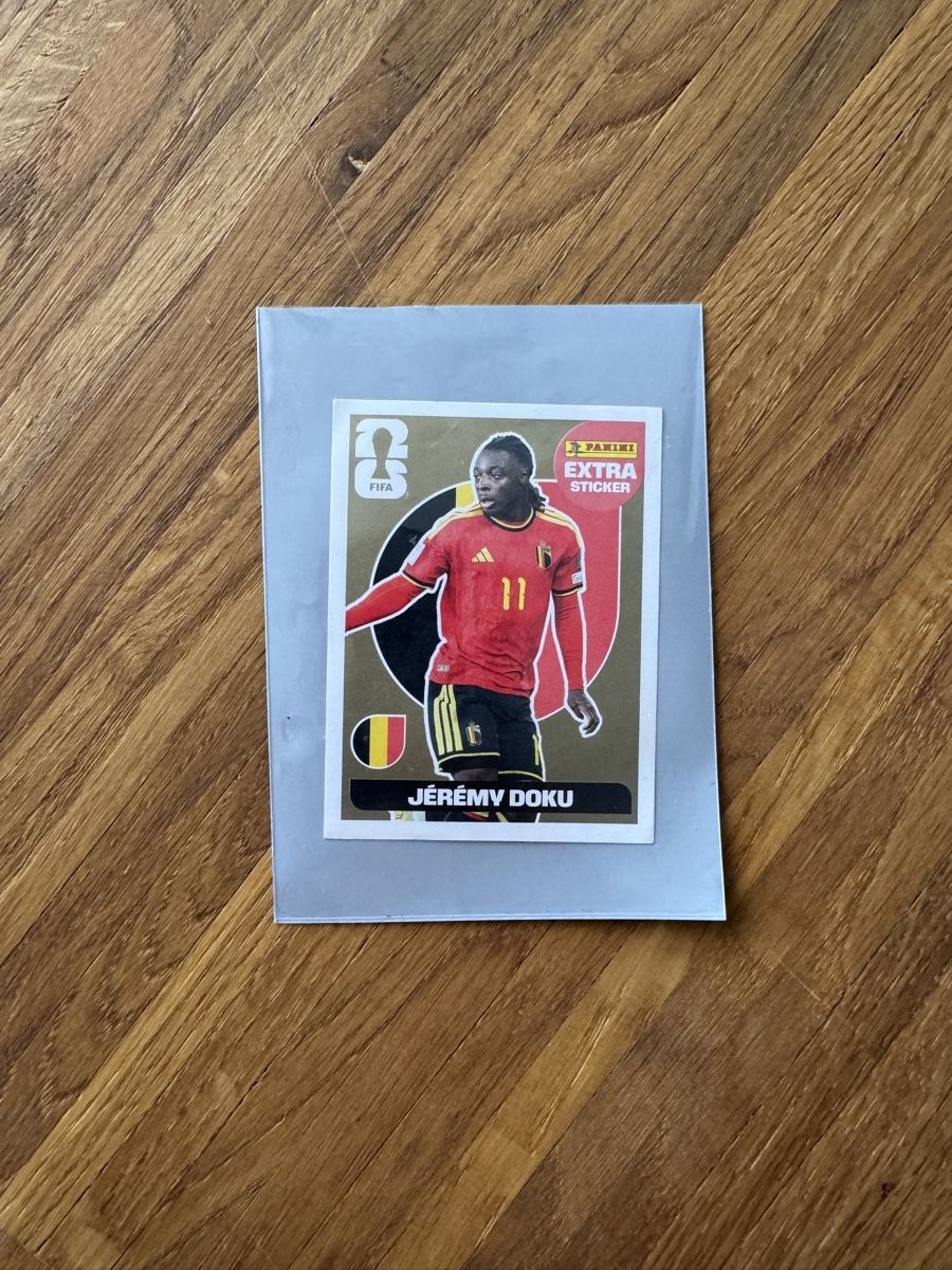 Panini Carte collezionabili: PANINI EXTRA STICKER GOLD JEREMY DOKU – Nuovo (secondo la descrizione) da Zürich venduto da Privat13
