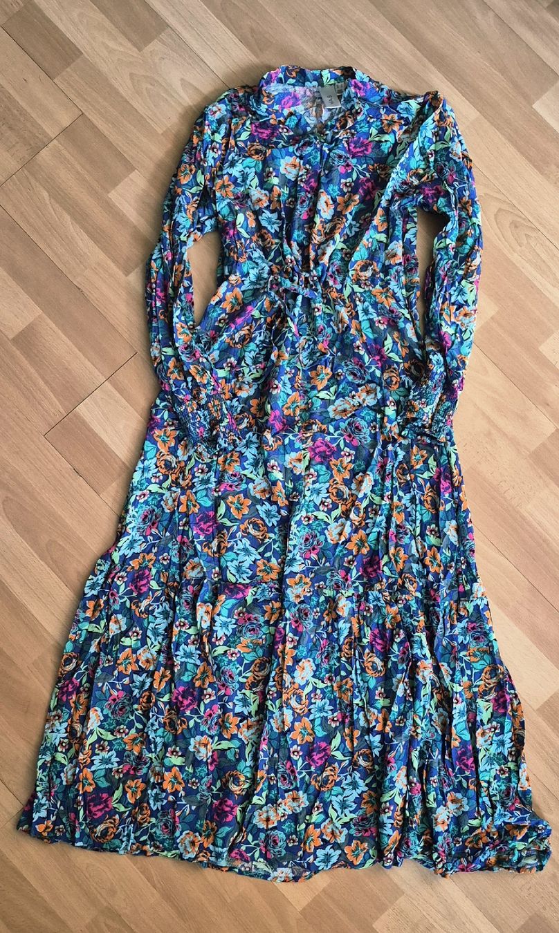 Vestiti: YAS Maxi Blumenkleid Sommer Gr. S – Usato da Naters venduto da Monika-K 1