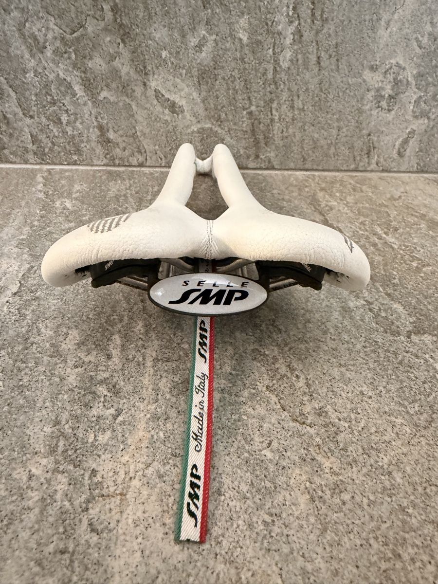 Pièces détachées: Selle SMP Dynamic Sattel - Weiss – D'occasion à Wabern par mrdel 2