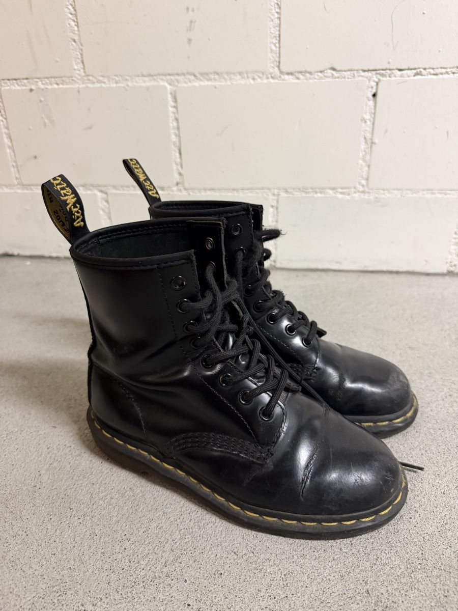 Dr. Martens Damenschuhe: Dr Martens 1460, N37 – Gebraucht aus Zürich von cat_h6nj 1