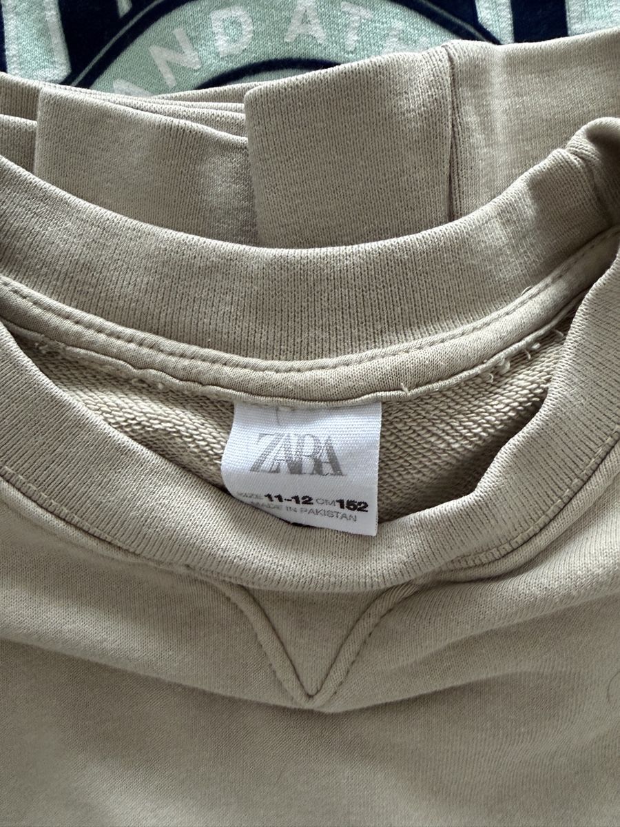 Zara Pulls et sweat-shirts: Zara, Snipes, Puma – D'occasion à Gattikon par Mariani3 6