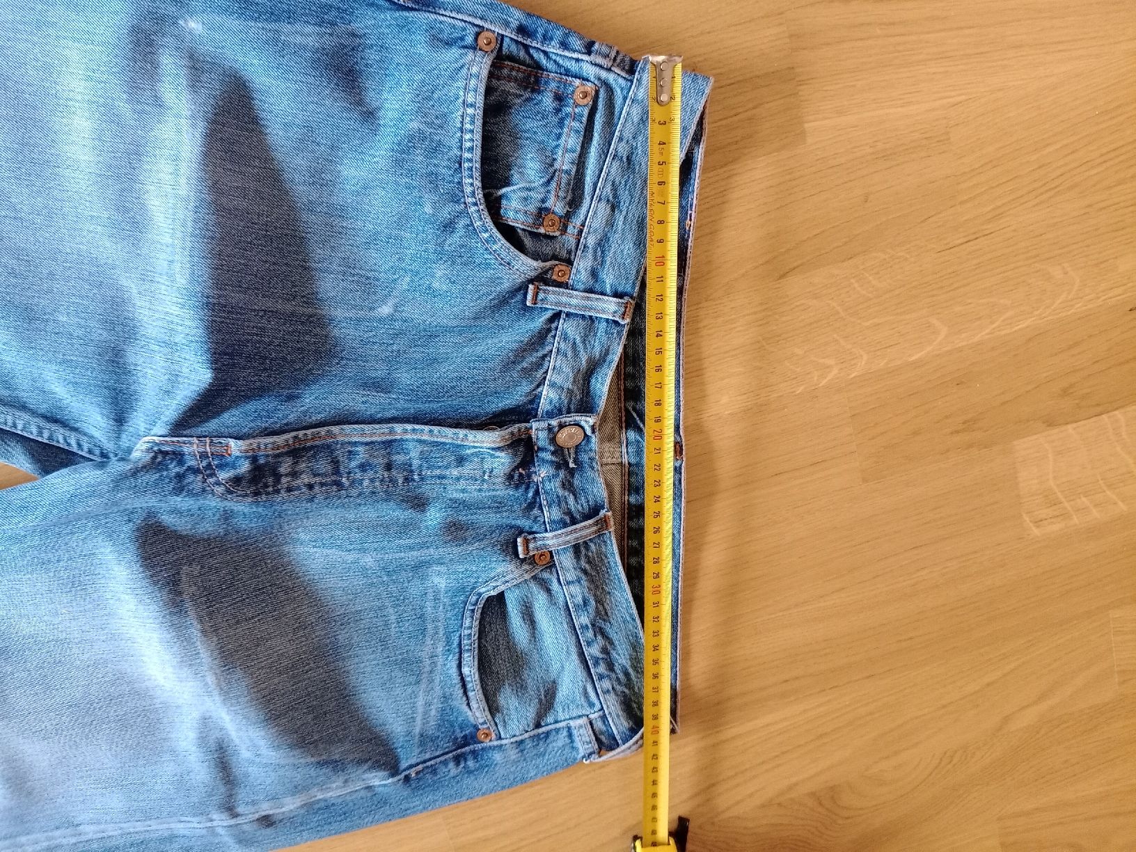 Levi's Jeans: Levi  Strauss 501 – Usato da Disentis-Muster venduto da Bix03 6