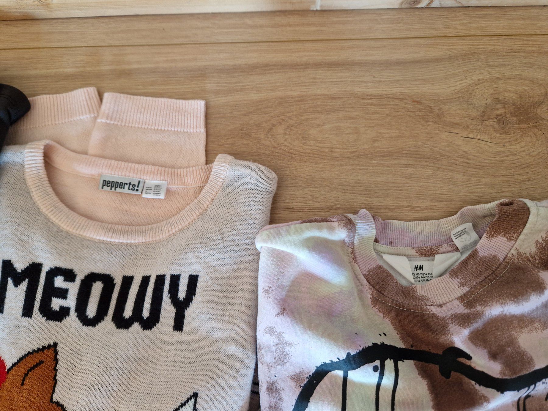 Kleiderpakete & -sets: Mädchenkleider, Pullover, Hosen, Shirts – Gebraucht aus Metzerlen von SS01 1