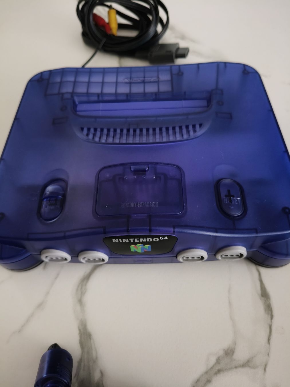 Nintendo Konsolen: Nintendo 64 N64 Violett Konsole mit Controller - Sehr gut – Gebraucht aus Oensingen von ece_8k7q 1