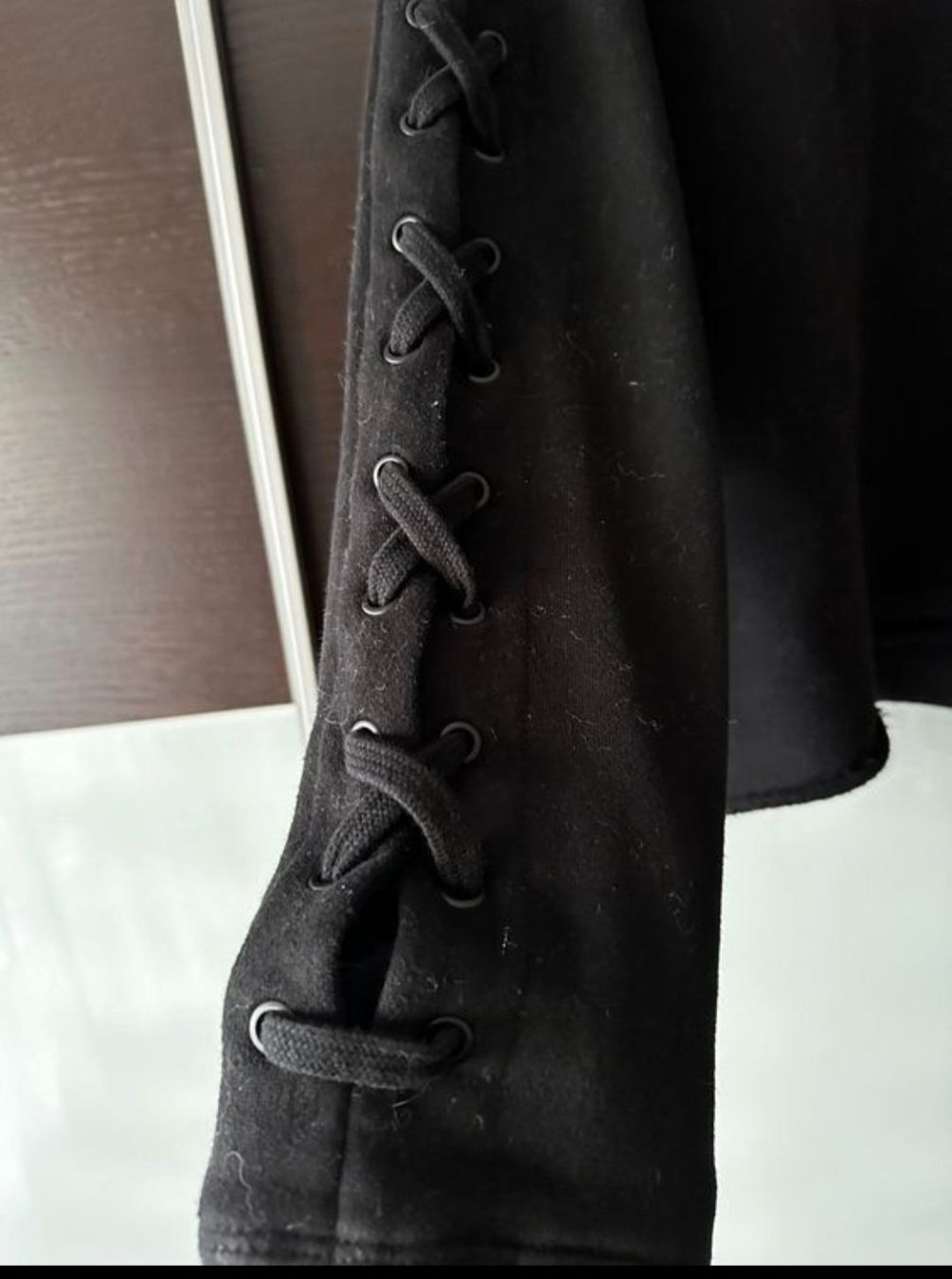 DKNY Anzüge & Kostüme: Lässiger Trainer schwarz von DKNY Gr. M – Neu (gemäss Beschreibung) aus Huttwil von DealAlpina 2