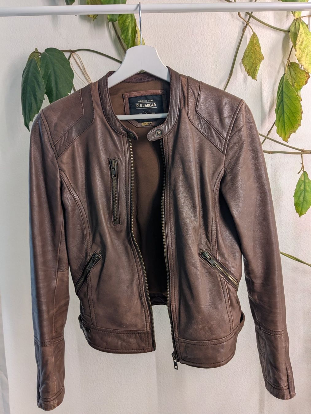 Giacche: Pull&Bear brown leather fitted jacket, size M unique vintage – Usato da Zürich venduto da Iris__ 1