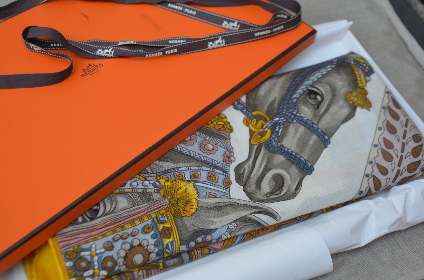 Hermès Foulard & Sciarpe: Schal / Châle Hermès 140 x 140 cm – Usato da Collonges venduto da Auganien 4