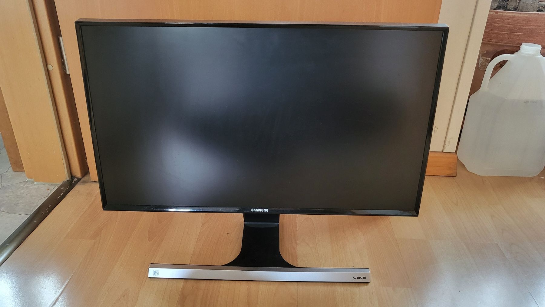 Samsung Monitore: Bildschirm Samsung S24D590PL – Gebraucht aus Liebefeld von AndreaSonnenblume