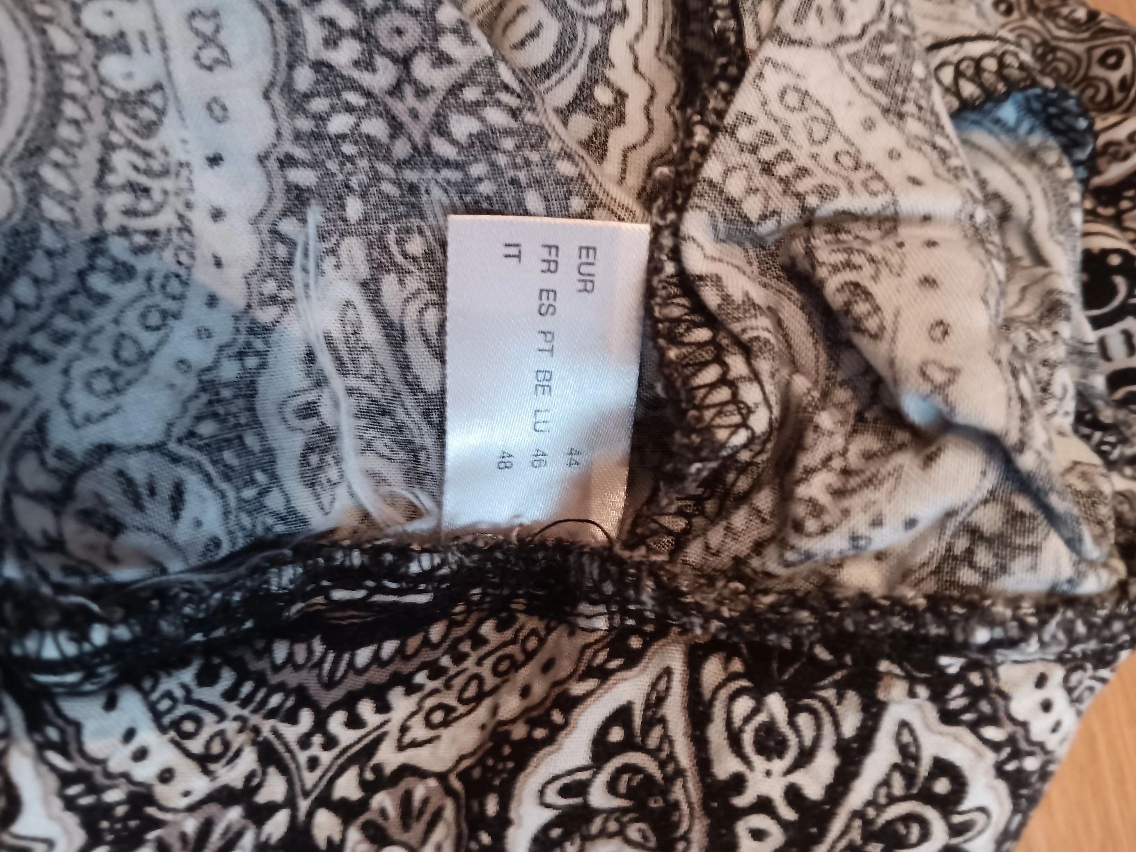 Pantaloni: Damen Hosen 44 C&A – Usato da Mörel venduto da MJoaoCosta 2