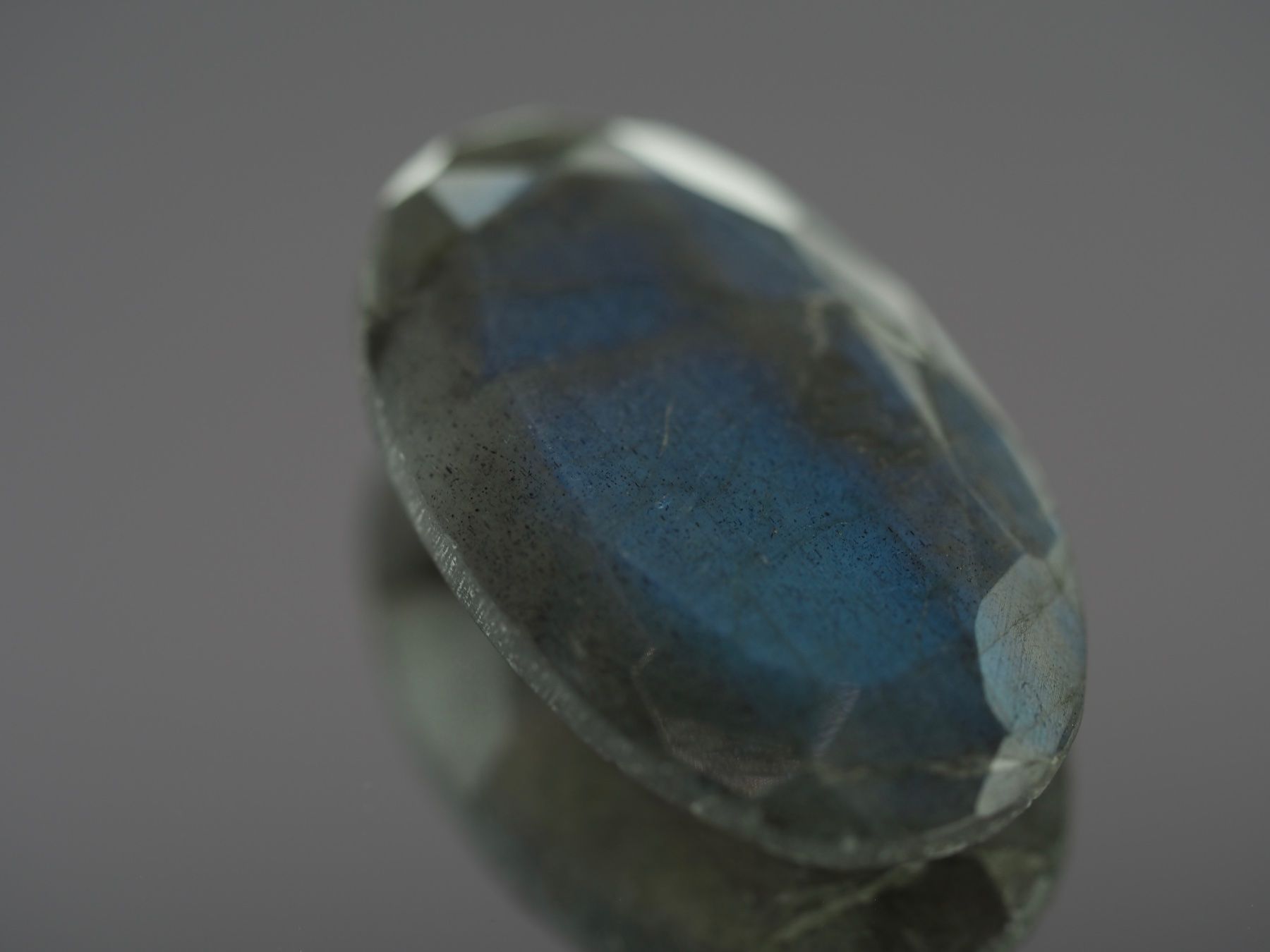 Pietre preziose: Ab 2CHF - Natural Labradorite 32ct - Schönes Muster! – Nuovo e nell'imballaggio originale da Buchs SG venduto da OTNaturalGems 1