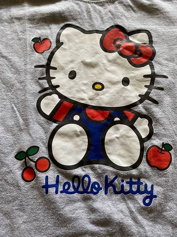 T-shirts: T-Shirt Hello Kitty Gr. 158/164 – D'occasion à Nussbaumen AG par GeorgiaB