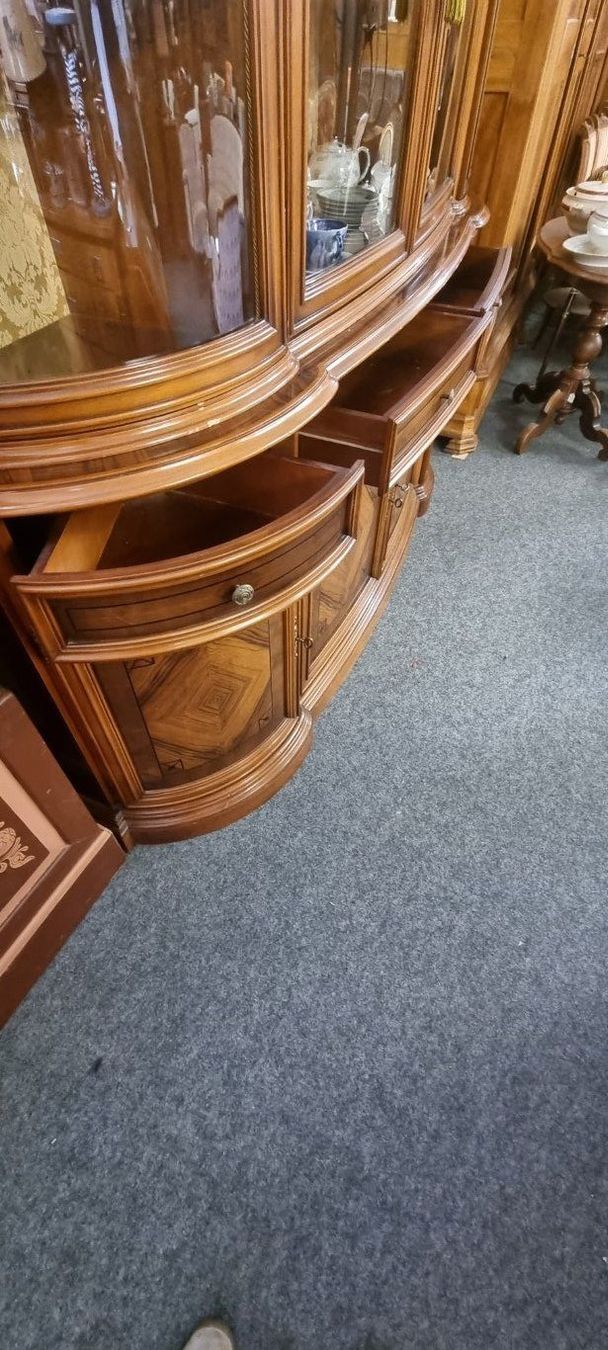 Buffets: Schönes Büffet Edle Vitrine Stilmöbel – D'occasion à Flums par Flumsantik 3