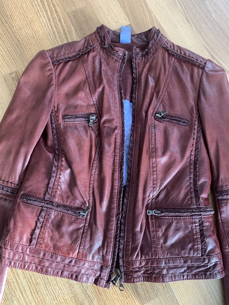 Jacken: Lederjacke Grösse M Damenlederjacke Braun – Gebraucht aus Ostermundigen von des_t9vv 1