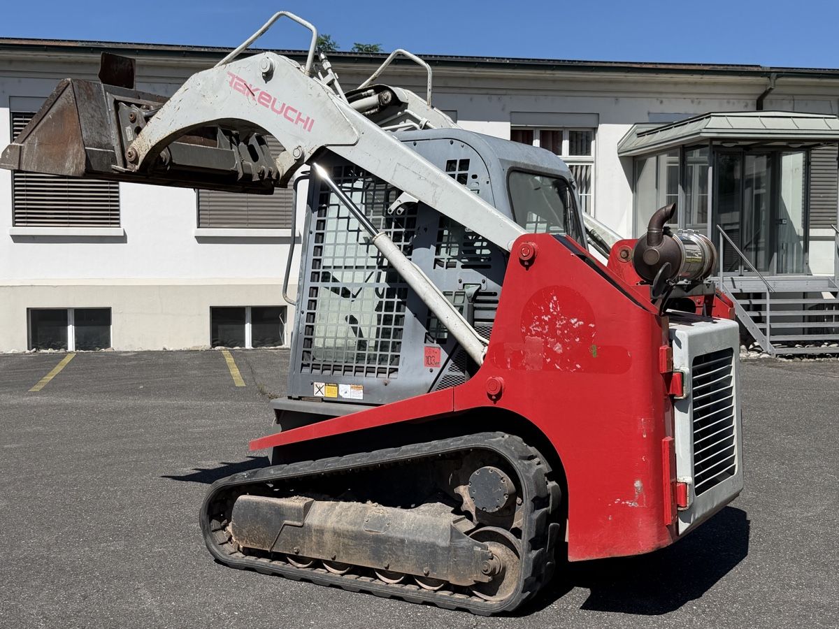 Chargeur de ferme: Chargeuse Takeuchi compacte TL 230 / 1828H heures – D'occasion à lyssach par brax2019 1