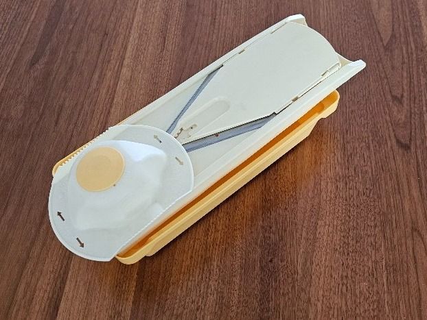Elettrodomestici da cucina: Gemüse- und Früchteraffel – Usato da Bottighofen venduto da Miatax5