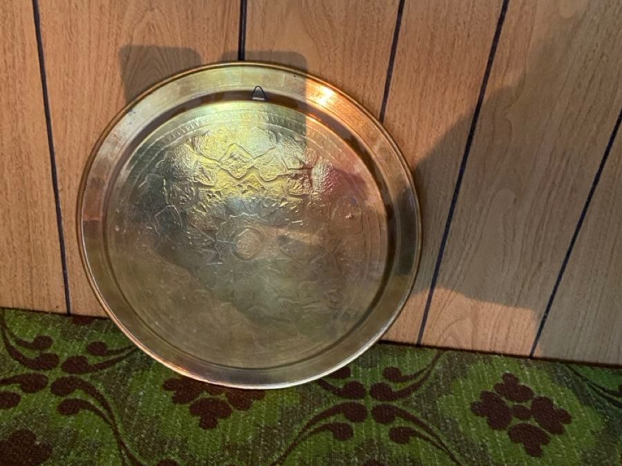 Alle Dekorationen: Wandteller – Gebraucht aus Reinach BL von Hagast 1