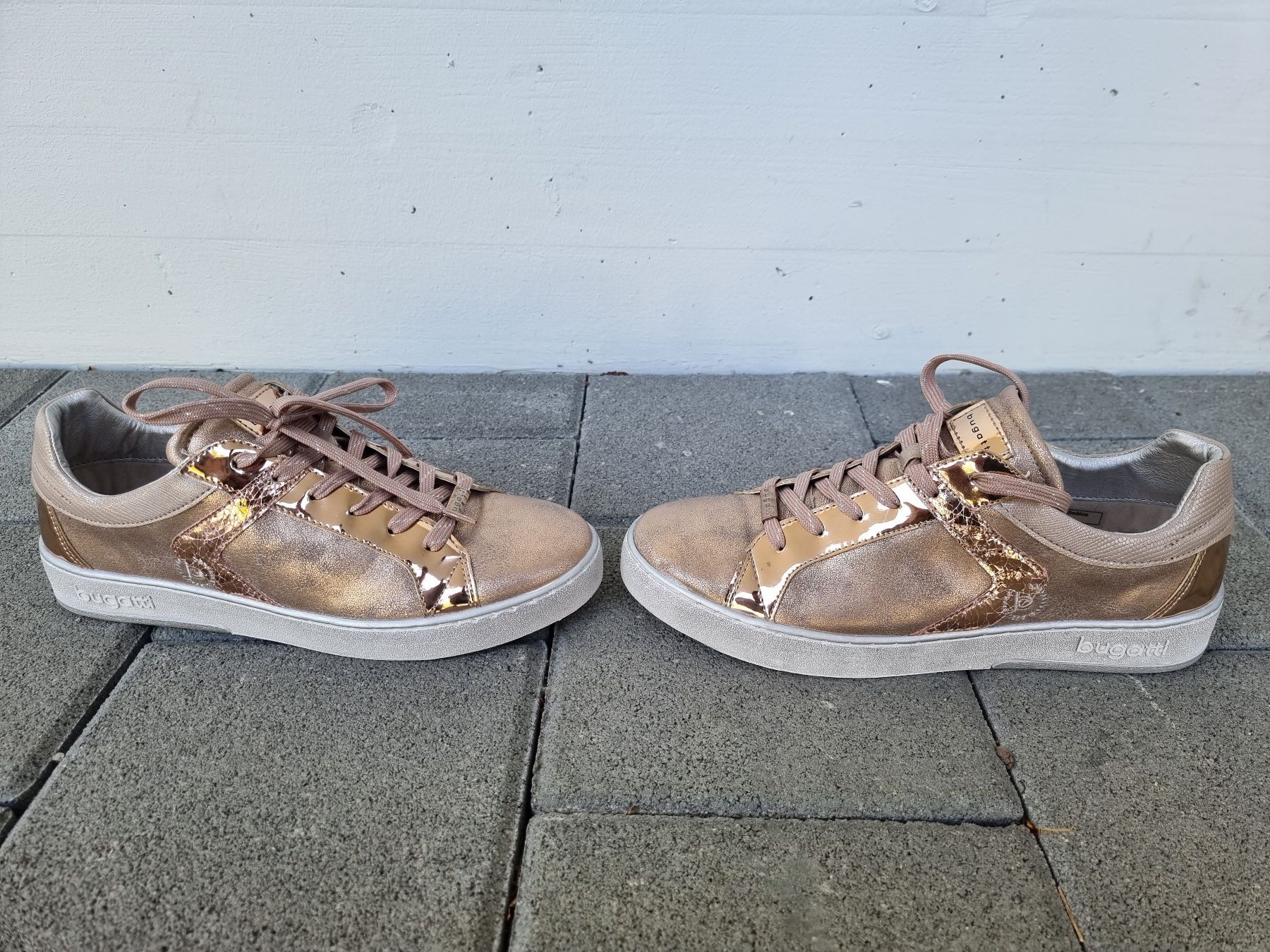 Bugatti Damenschuhe: BUGATTI sneakers femme, p.41 – Gebraucht aus St-Gingolph von GoldenKeys 6