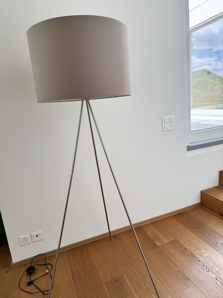 Lampade: Stehlampe – Usato da Zollikerberg venduto da map_9kh7 1
