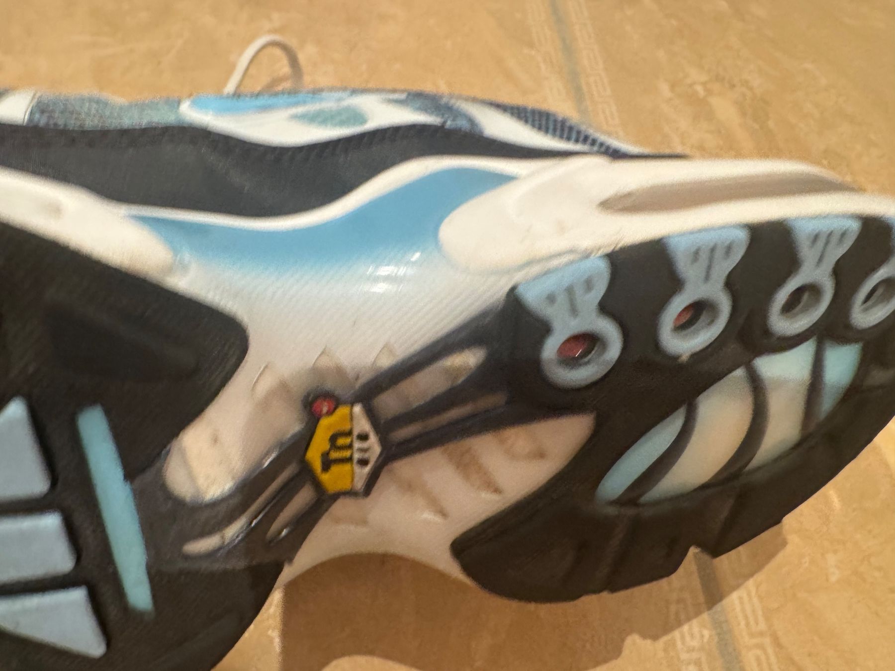 Nike Herrenschuhe: Nike Air 8 DN8 Sneakers, 47 – Gebraucht aus Klingnau von Markus14 4
