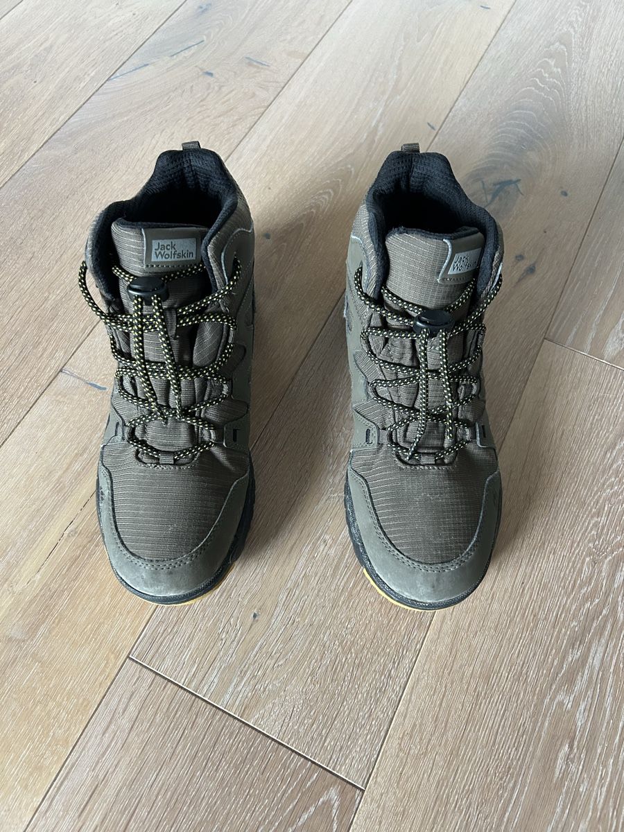 Jack Wolfskin Scarpe da uomo: Schöne Jack Wolfskin Wanderschuhe Gr. 40 – Usato da Uster venduto da Philzh