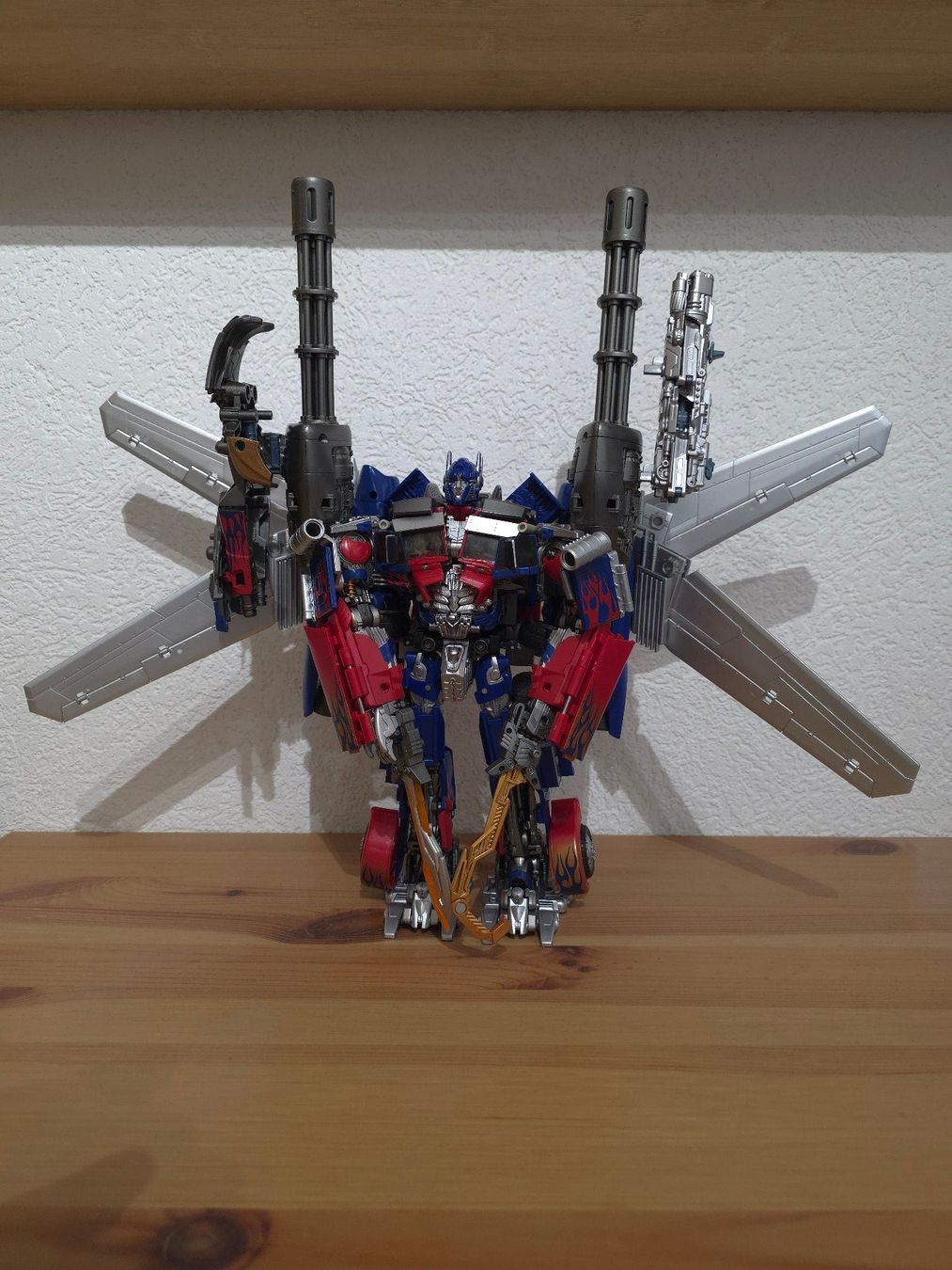 Hasbro Statuette: Transformers Optimus Prime Takara Tomy – Usato da Yverdon-les-Bains venduto da fil_xg2t