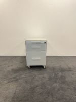 Atelier ALINEA - Unikorpus 425 auf Rollen