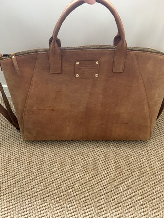 O my bag, fly violet